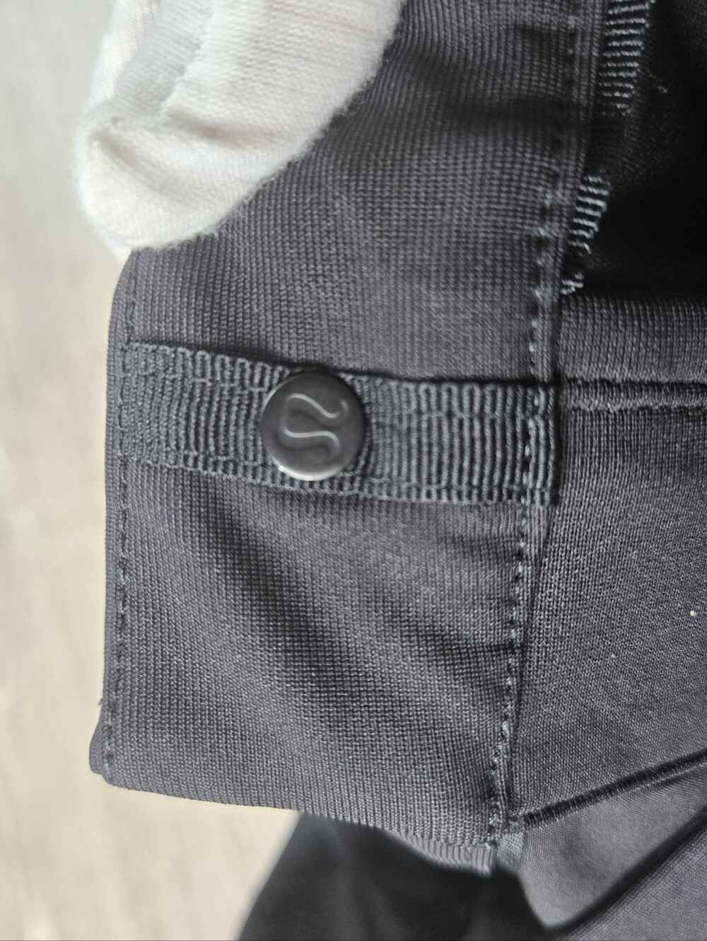Lululemon. Mens Pant Abc Warpstreme Sz 30 - Picture 9 of 13